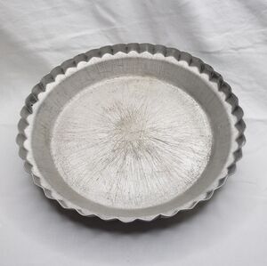 Vintage Distressed Wear Ever Fluted  Pie Pan 9.5 x 2 Inches #2865